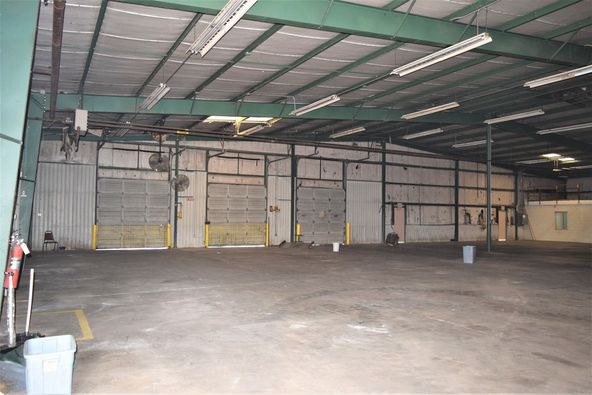 Crystal Lake: 2225 Highway 14 W, Autaugaville, AL 36003